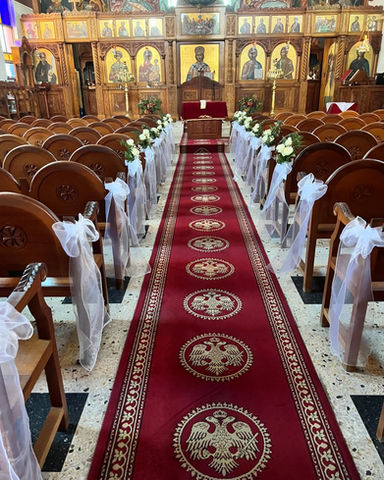 White ceremony aisle