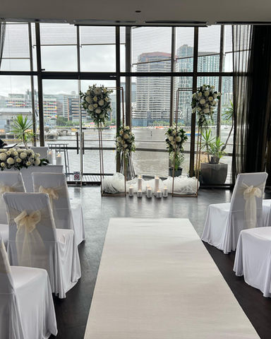 Indoor ceremony decor