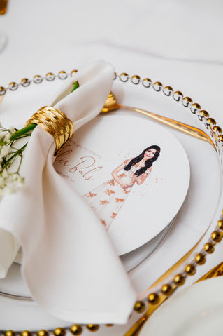 Glass charger plates hire