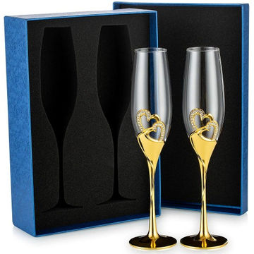 wedding glasses in gold